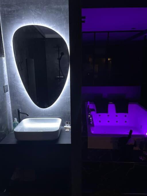 Le Cocon Des Granges - Suite Sauna Jaccuzi Spa Bonnieres-sur-Seine Εξωτερικό φωτογραφία