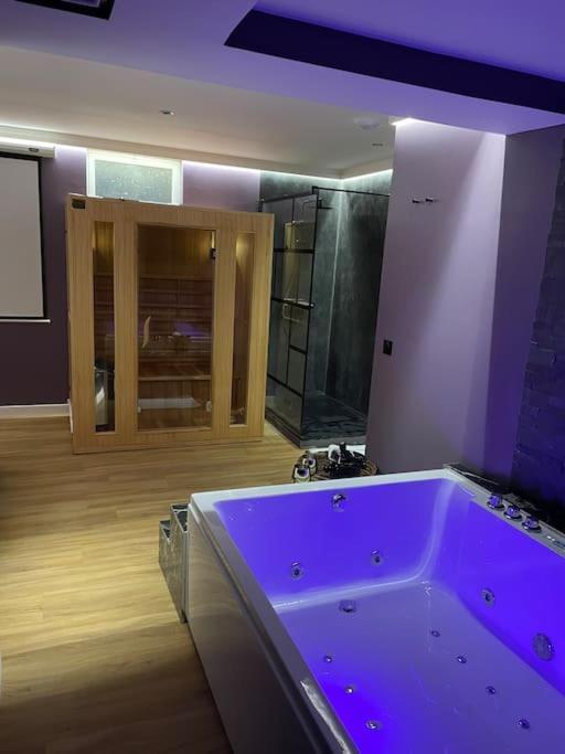 Le Cocon Des Granges - Suite Sauna Jaccuzi Spa Bonnieres-sur-Seine Εξωτερικό φωτογραφία