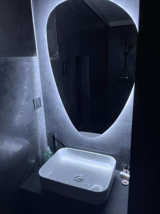 Le Cocon Des Granges - Suite Sauna Jaccuzi Spa Bonnieres-sur-Seine Εξωτερικό φωτογραφία